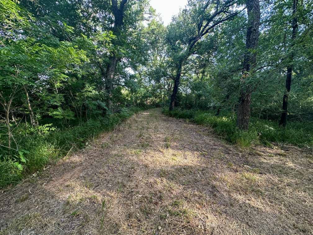 32-Acre Live Water Property with Leon River Frontage in Gatesville, TX