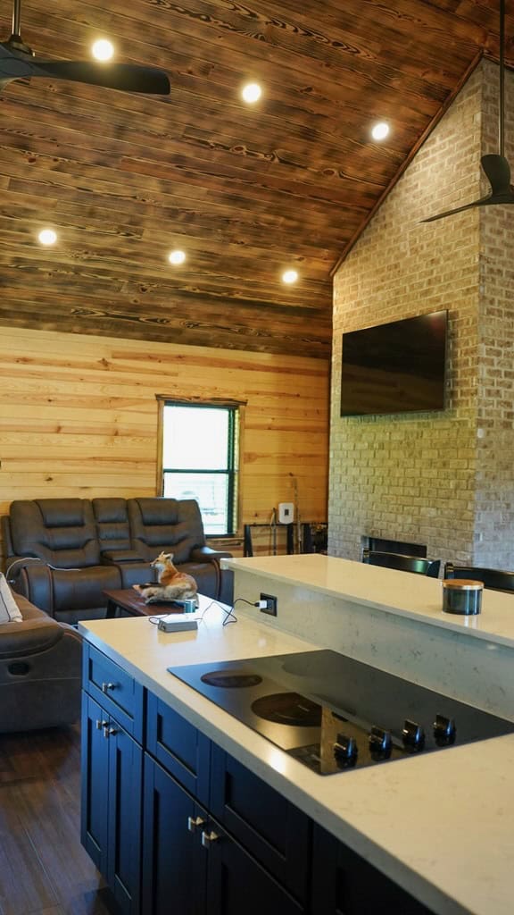 80 Acres with a Brand New Lodge in South Mississippi