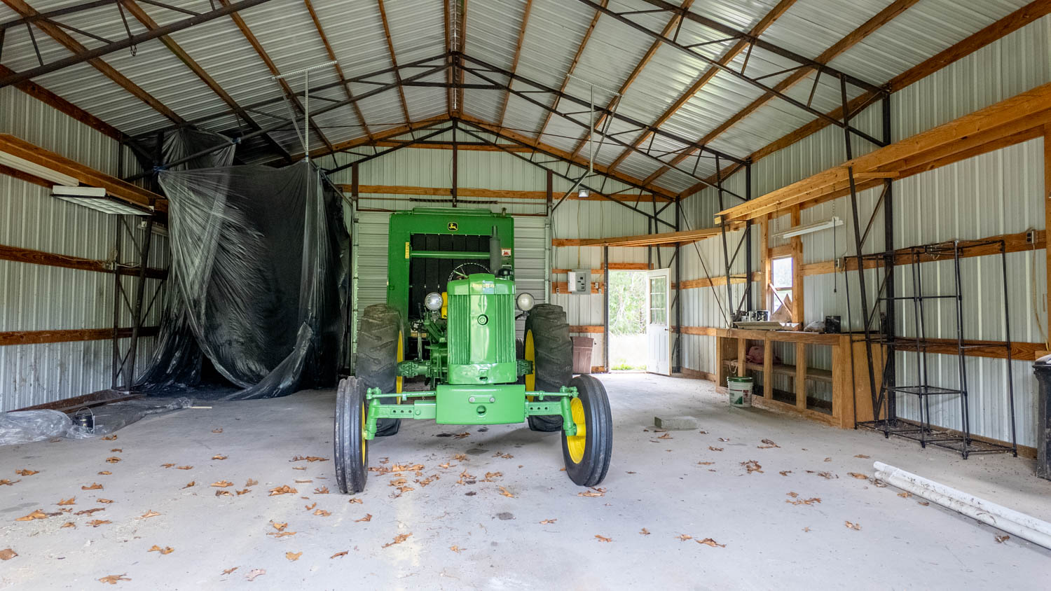 BEAUTIFUL FARM FOR SALE IN THE OZARKS
