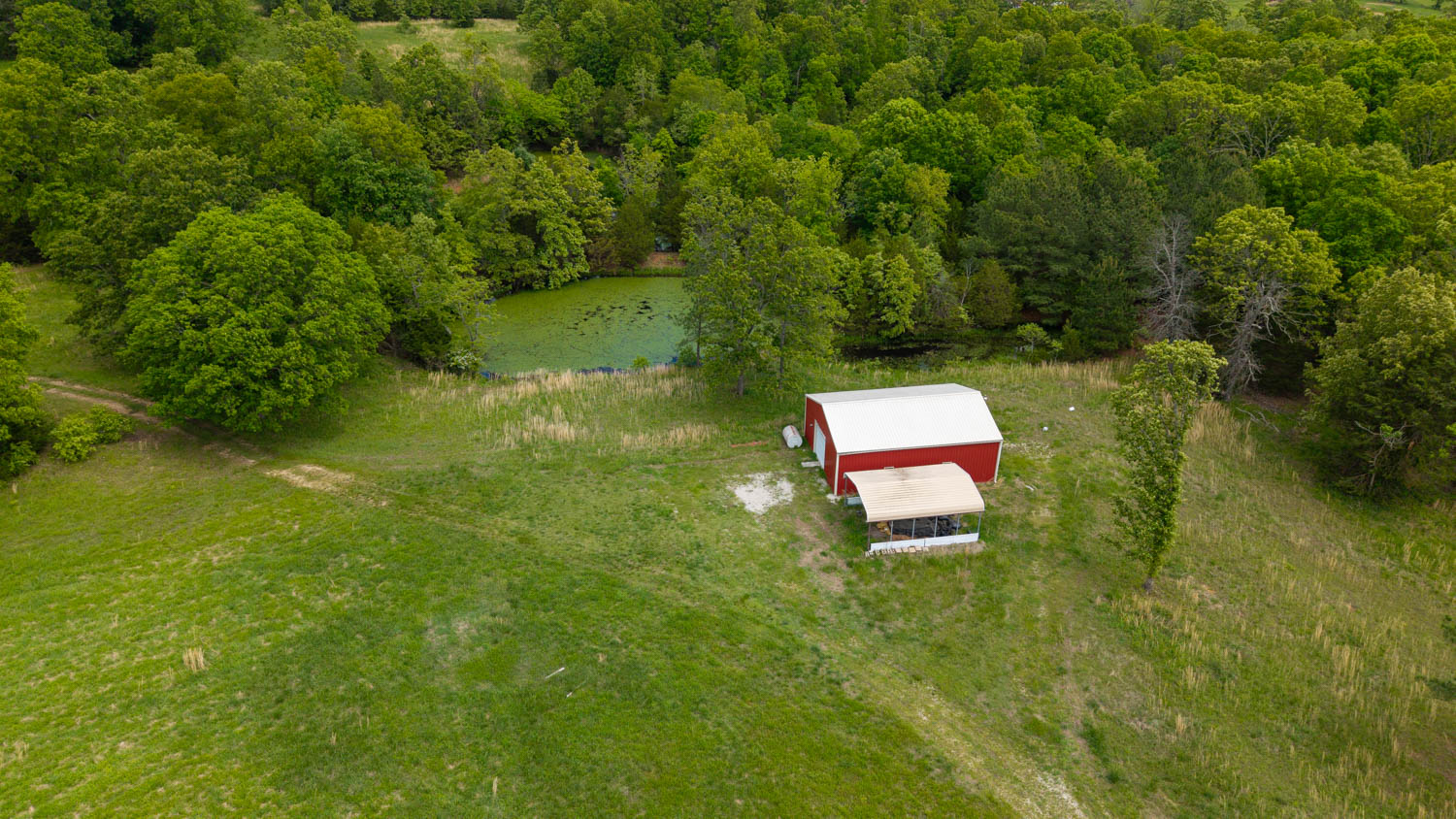 BEAUTIFUL FARM FOR SALE IN THE OZARKS