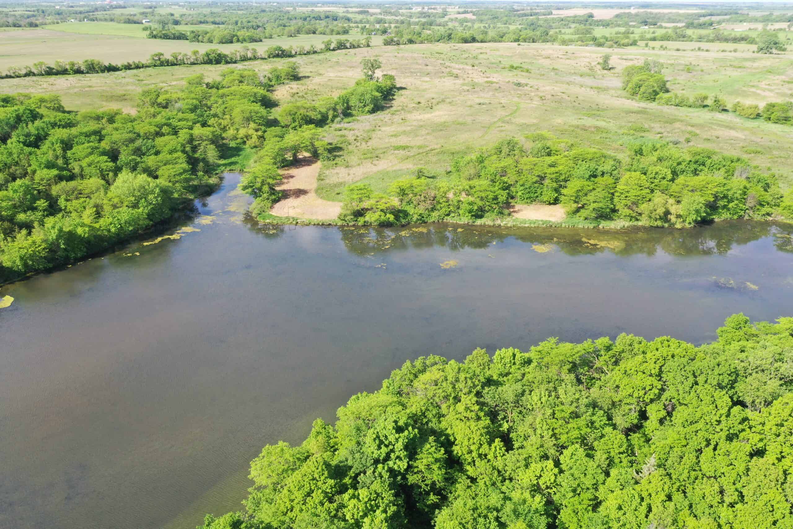 140 Acres m/l with CRP Income, Lake, and Prime Hunting