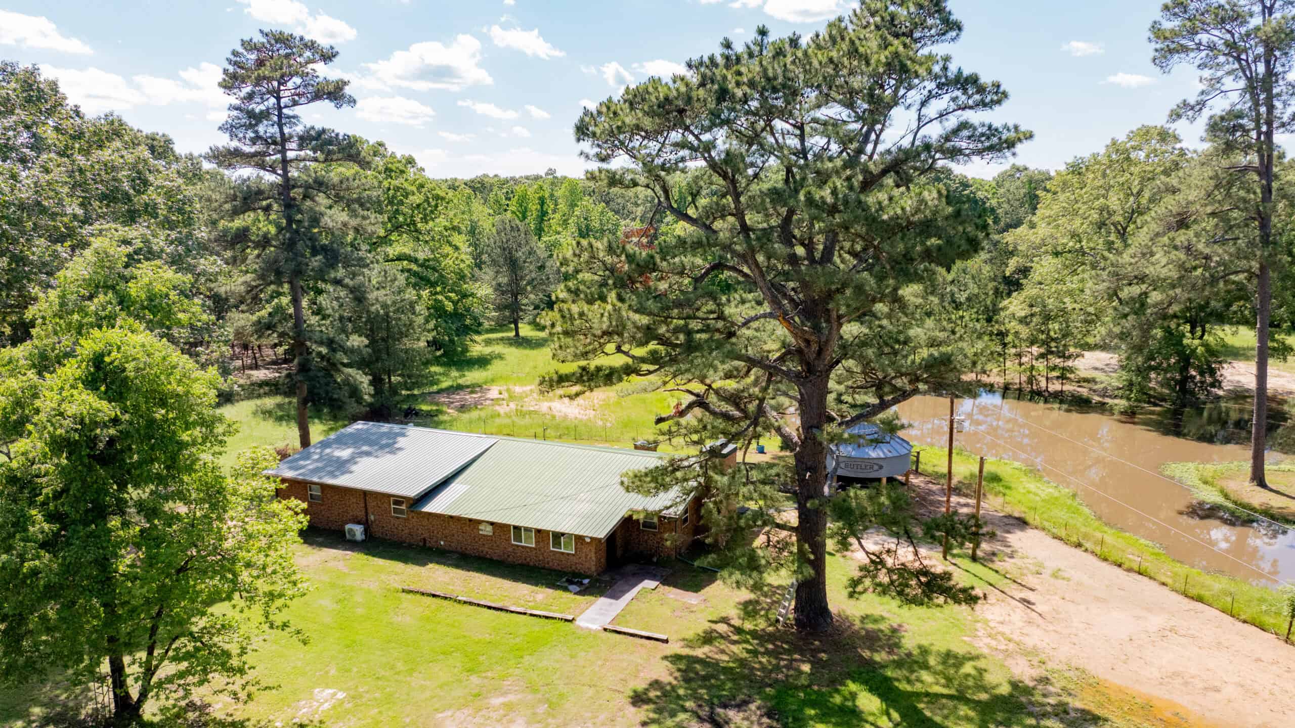 G4 Ranch – 235± Acres of Premier Hunting & Recreational Paradise in Red River County, Texas