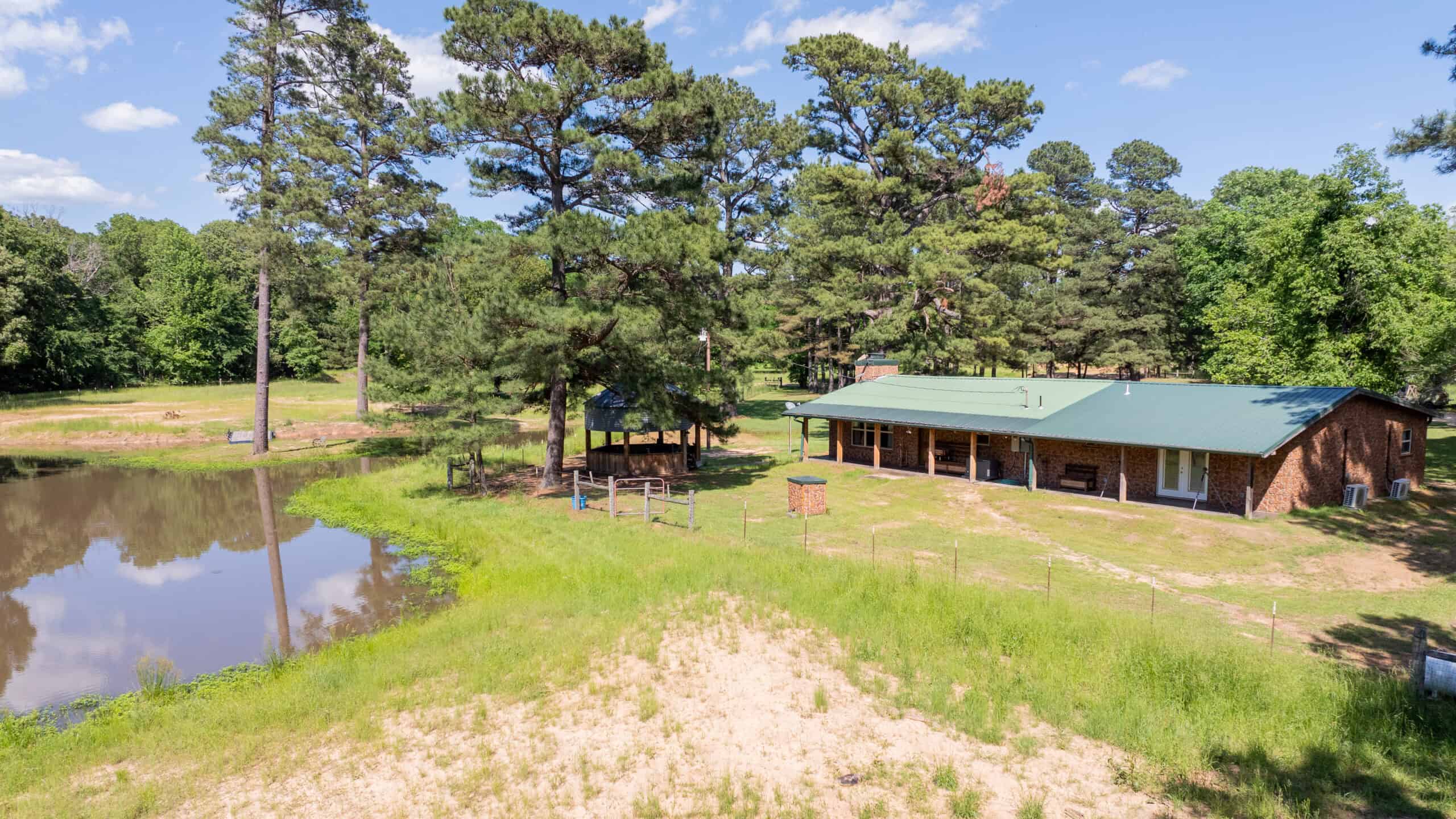 G4 Ranch – 235± Acres of Premier Hunting & Recreational Paradise in Red River County, Texas