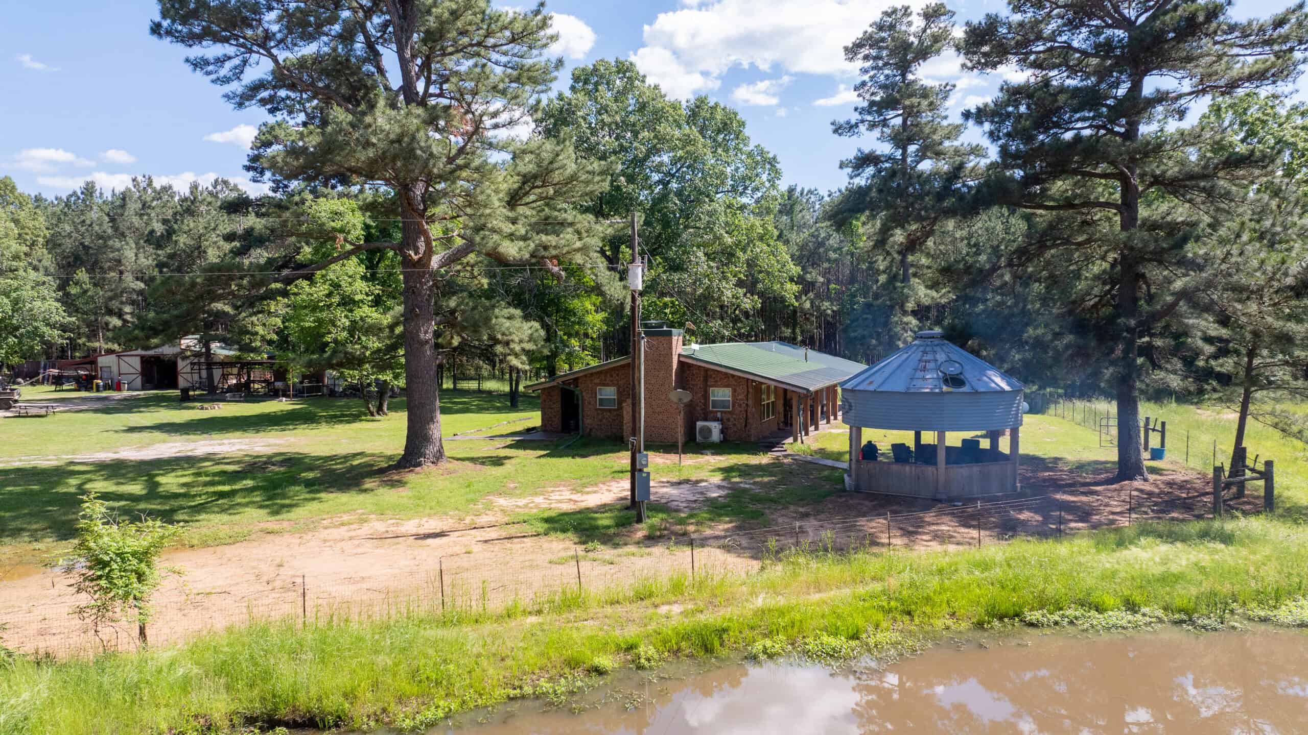 G4 Ranch – 235± Acres of Premier Hunting & Recreational Paradise in Red River County, Texas