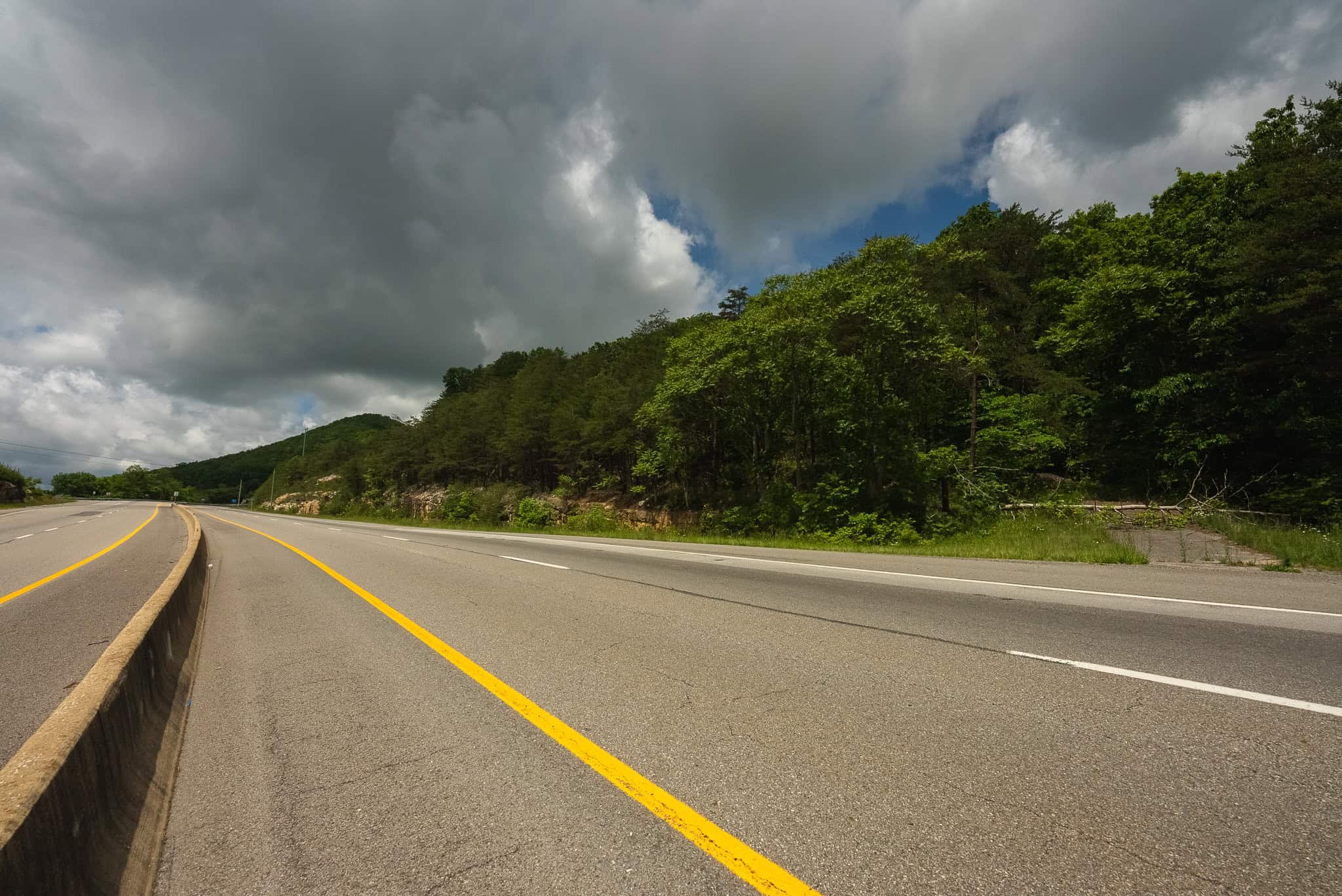 Above the Clouds: 24 Unrestricted Acres on Clinch Mountain with Views that Steal Your Breath Tennessee