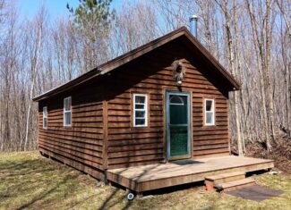 Cabin with Acreage for Sale in Glidden, Wisconsin