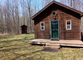 Cabin with Acreage for Sale in Glidden, Wisconsin
