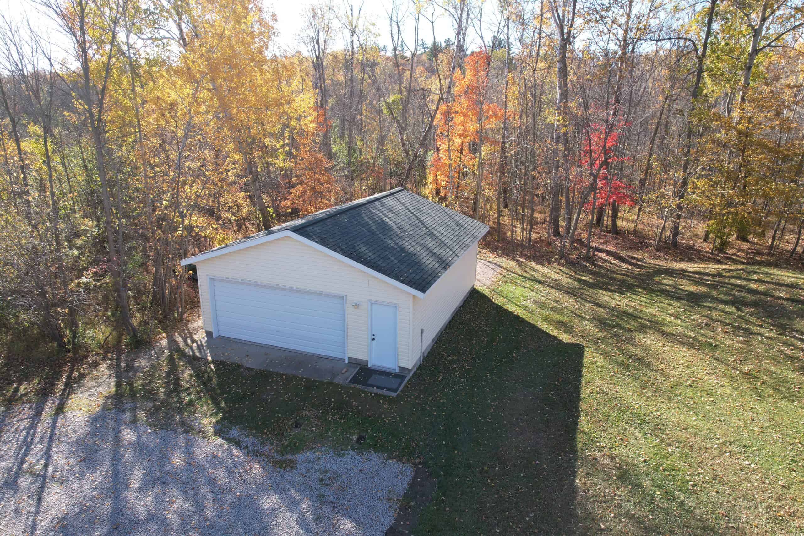 MN Lakefront Cabin and Land Auction