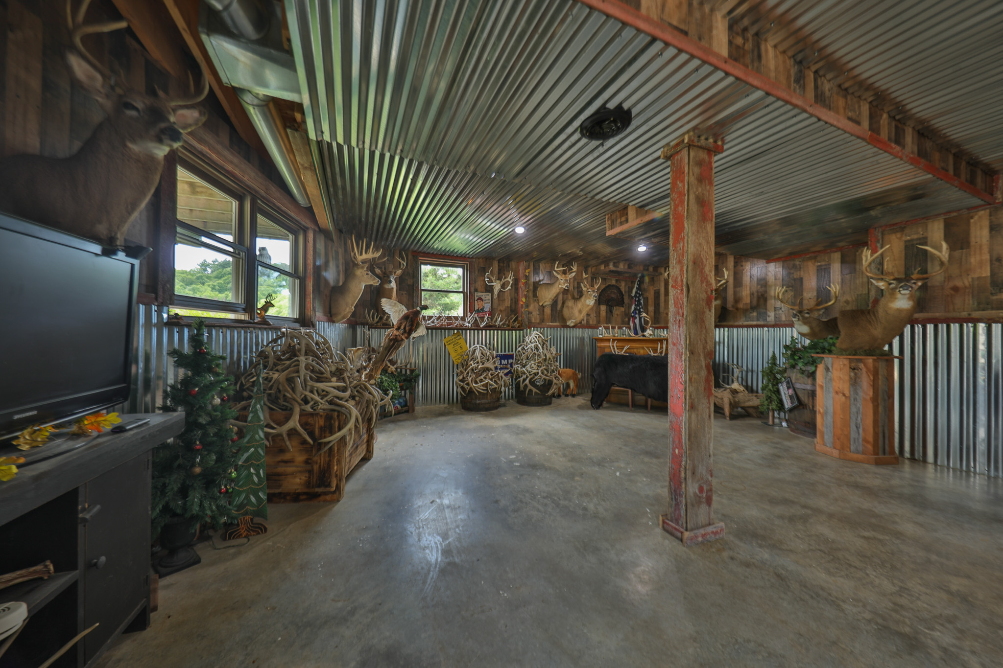 Scenic Country Home & Recreational Paradise Near Wildcat Mountain State Park – 21.78 Acres in Vernon County, WI