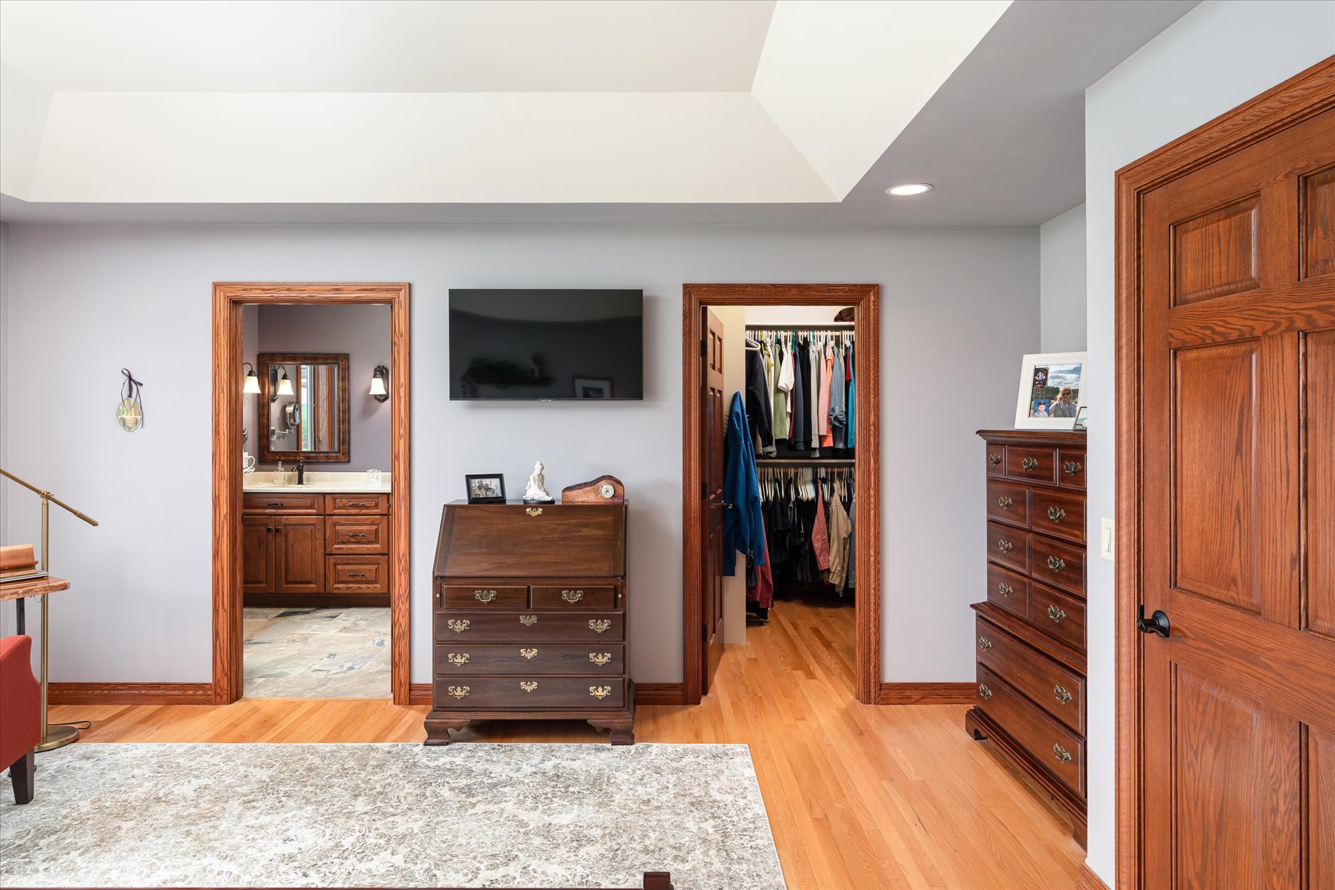 Luxurious Executive Compound for Sale in Southwest Wisconsin