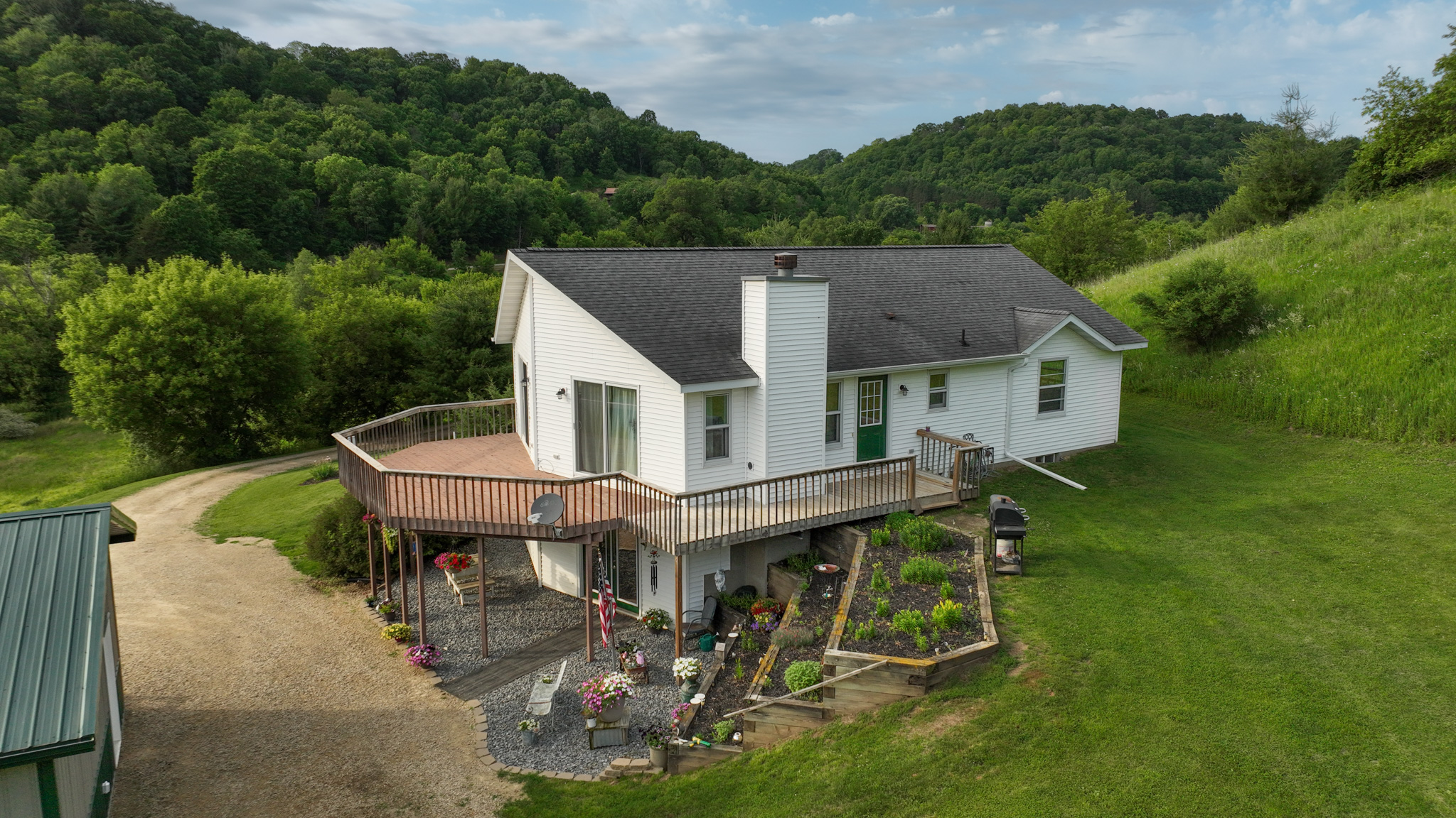 Scenic Country Home & Recreational Paradise Near Wildcat Mountain State Park – 21.78 Acres in Vernon County, WI