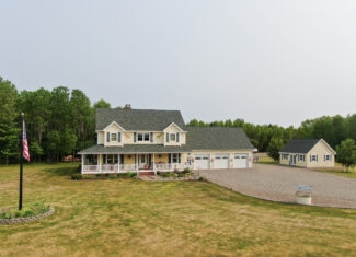 Picture Perfect Country Living