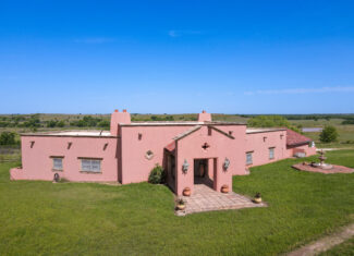 Exceptional Combination Ranch For Sale at Auction in Henrietta, TX