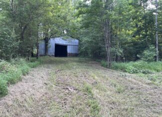 HUNTING LAND WITH SPRING / CREEK IN HARDIN COUNTY, 100 ACRES+/-