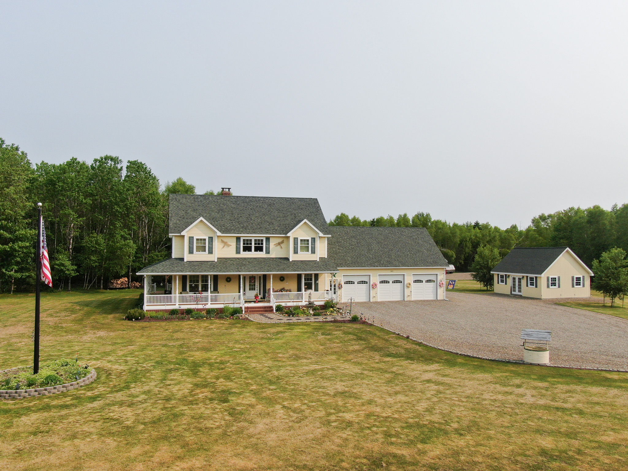 Picture Perfect Country Living