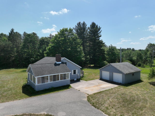 Farmhouse on 36 Acres with Pond, Woods & Wildlife – Cadillac, MI