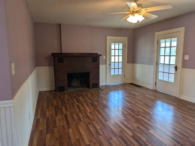 Farmhouse on 36 Acres with Pond, Woods & Wildlife – Cadillac, MI