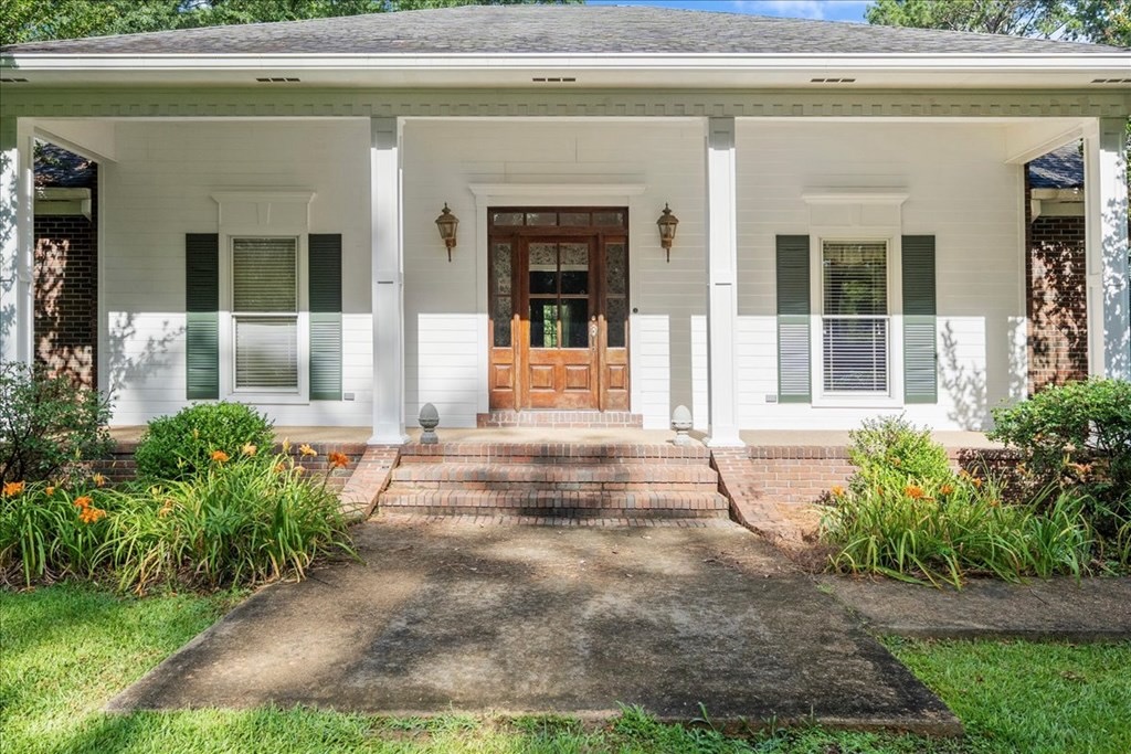 Brick Home for Sale in Amite County on 20 Acres of Land