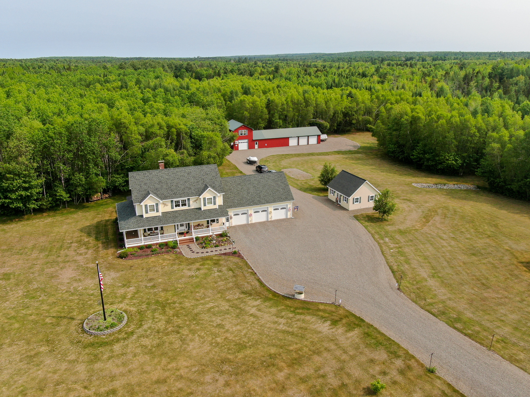 Picture Perfect Country Living