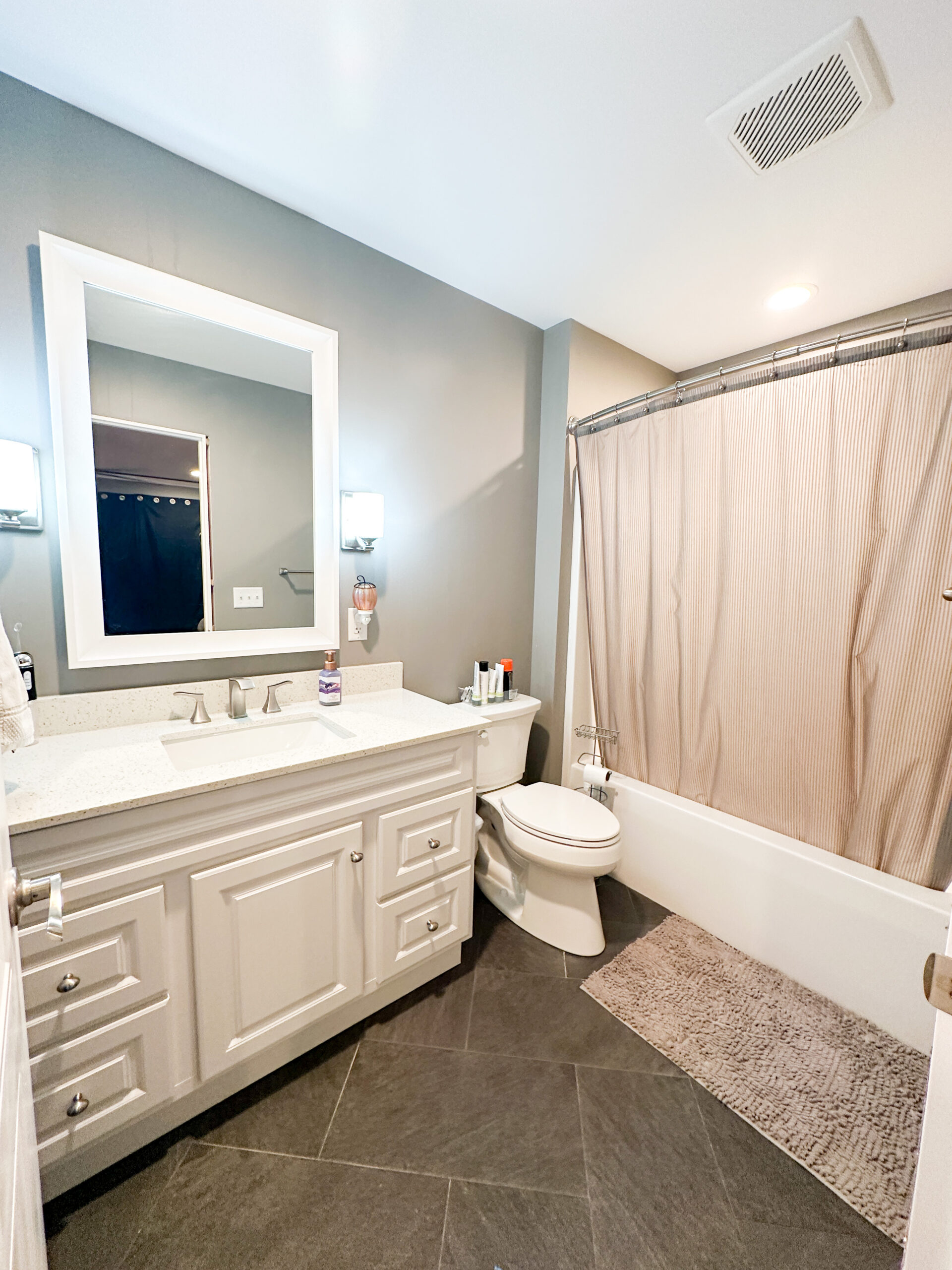 Home with Acreage for Sale in Salem, MO