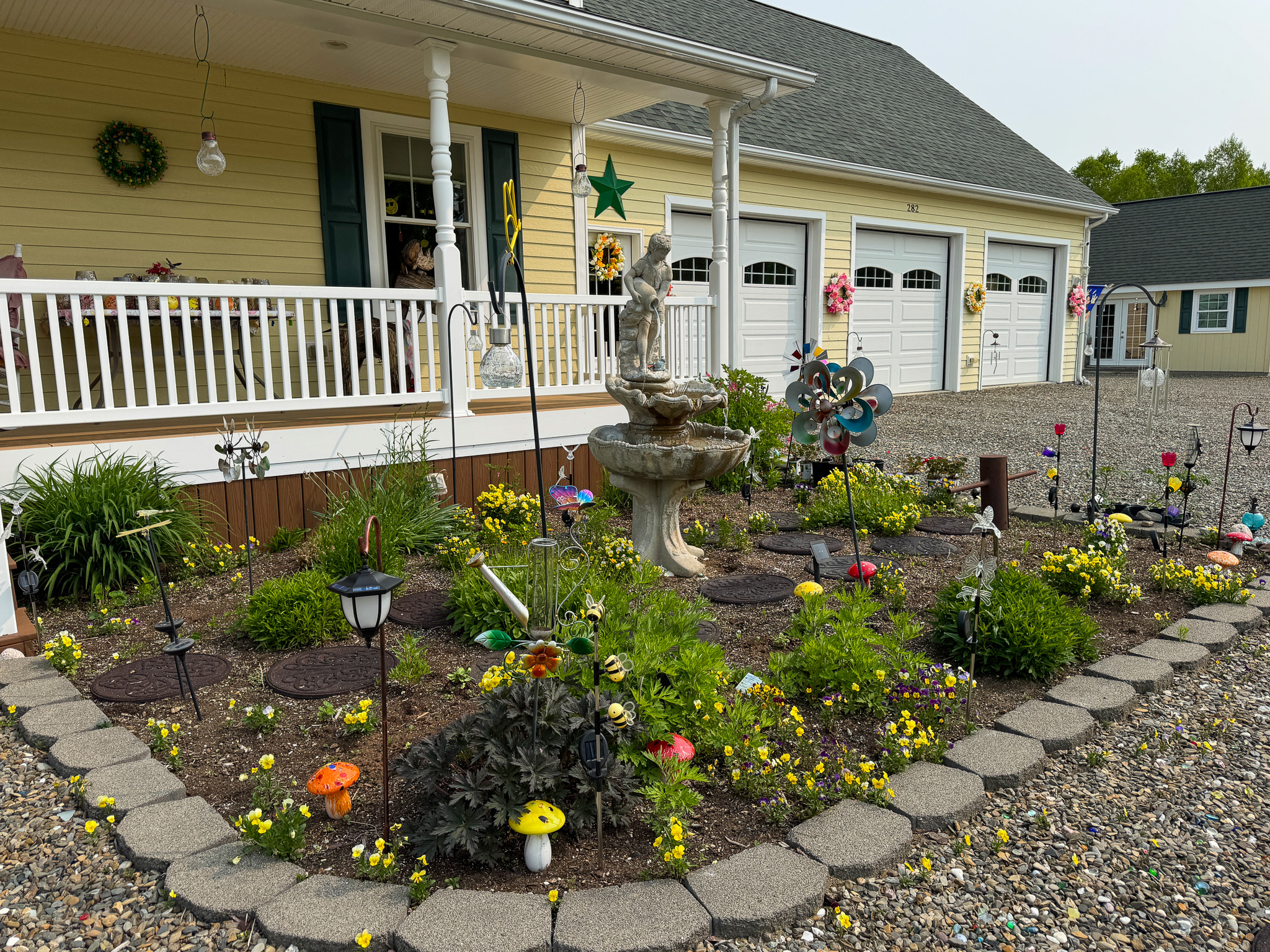 Picture Perfect Country Living