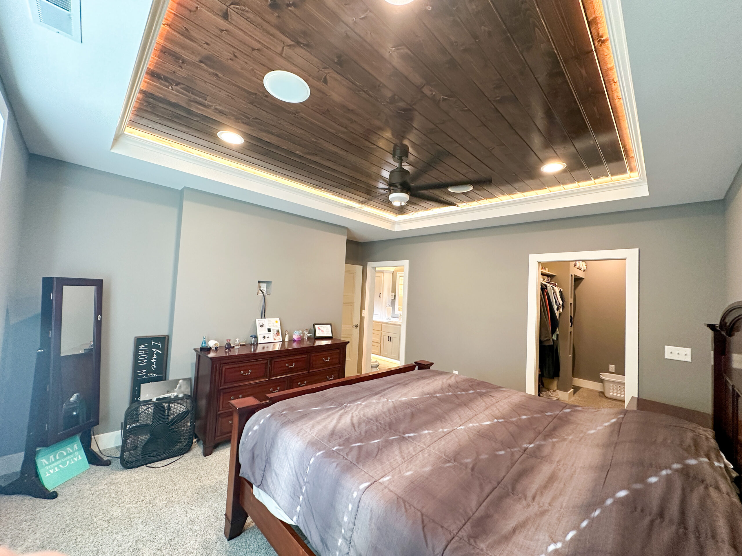 Home with Acreage for Sale in Salem, MO