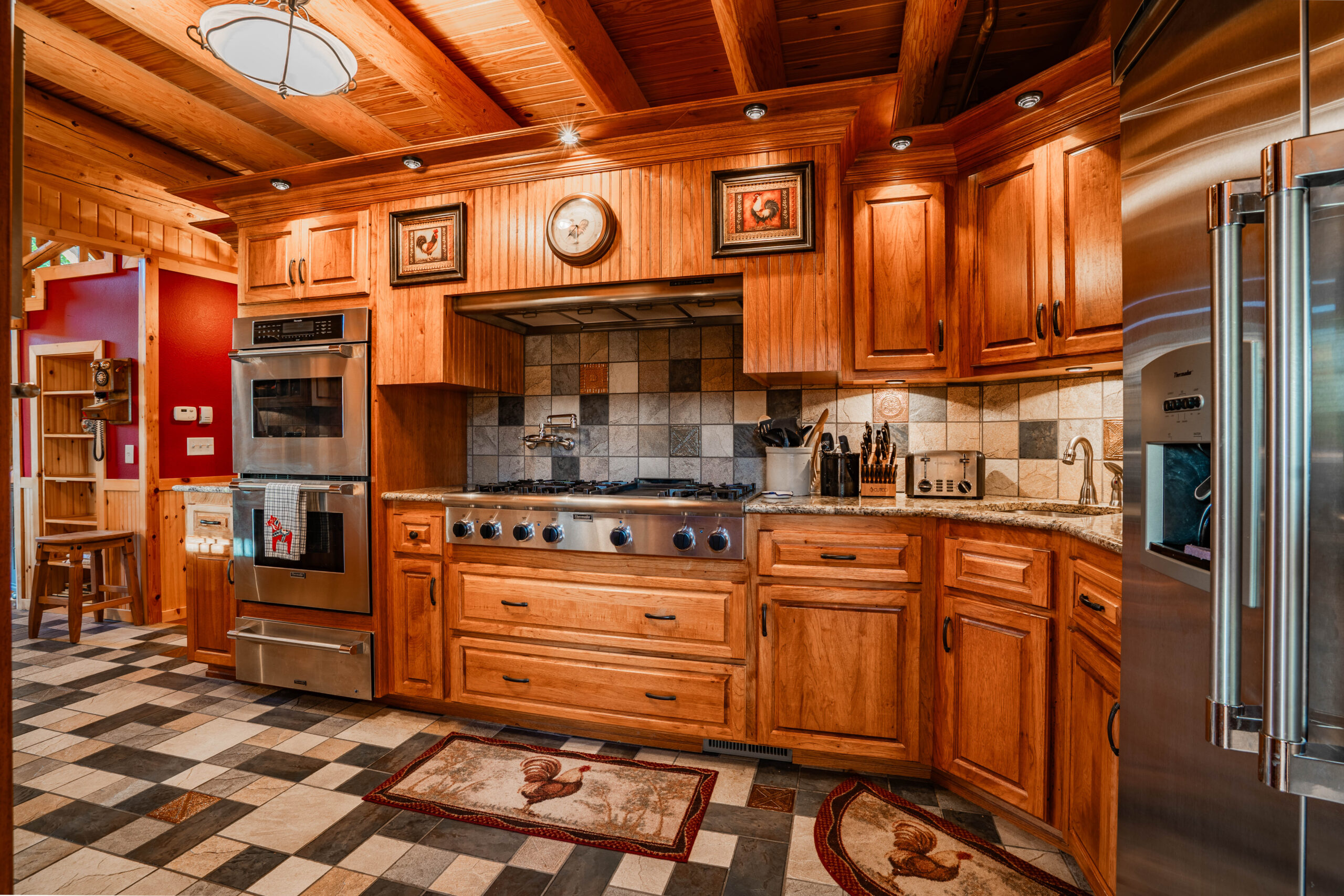 Log Cabin Paradise Near Stockton Lake