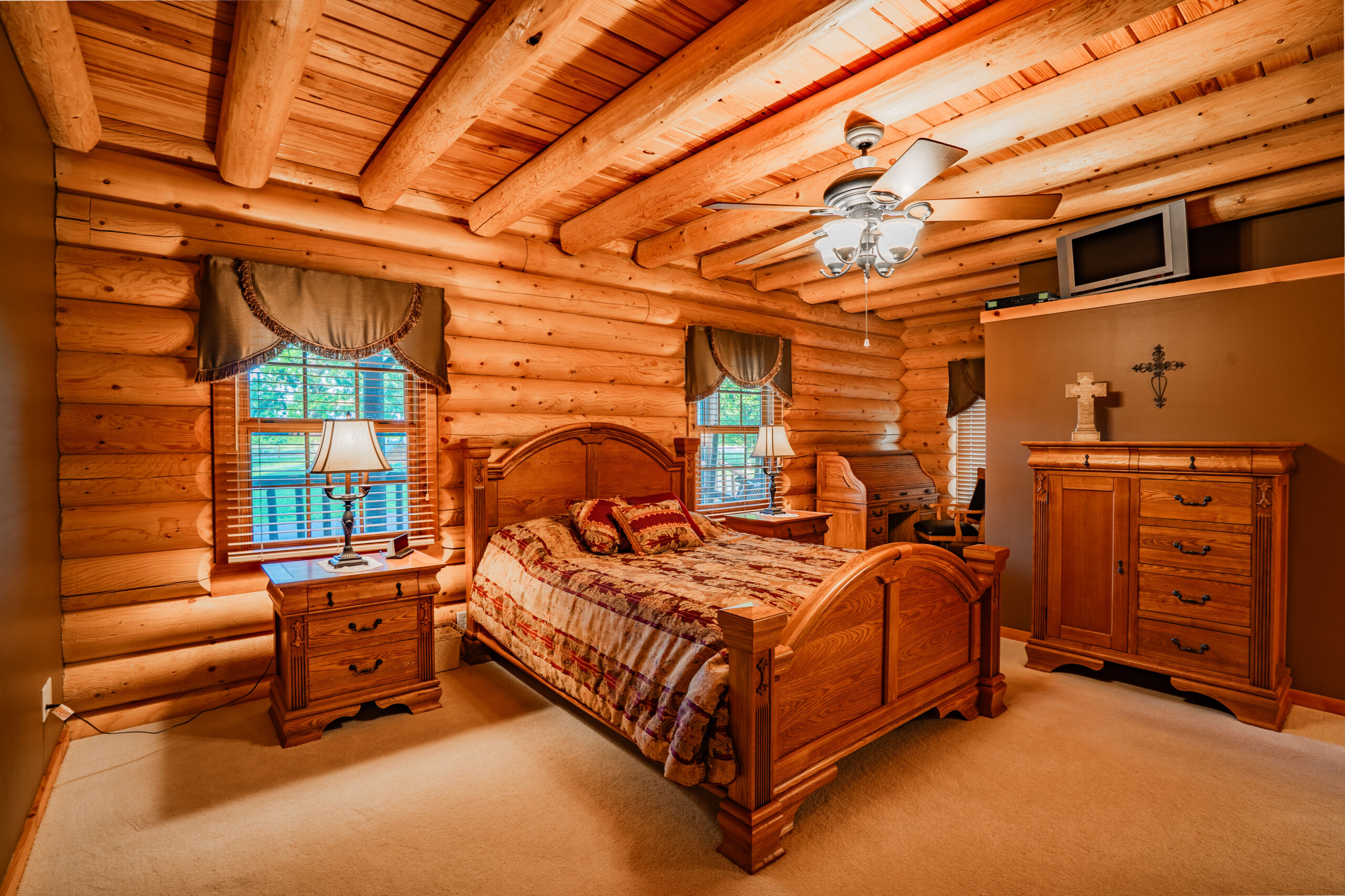 Log Cabin Paradise Near Stockton Lake