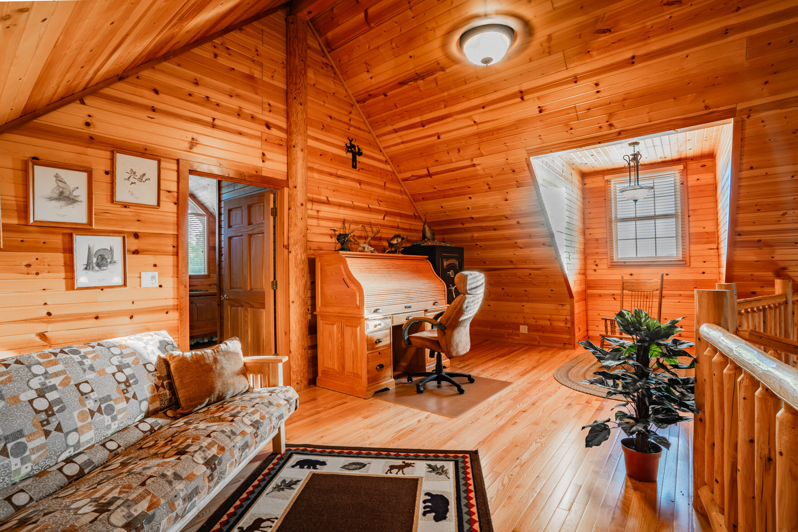 Log Cabin Paradise Near Stockton Lake