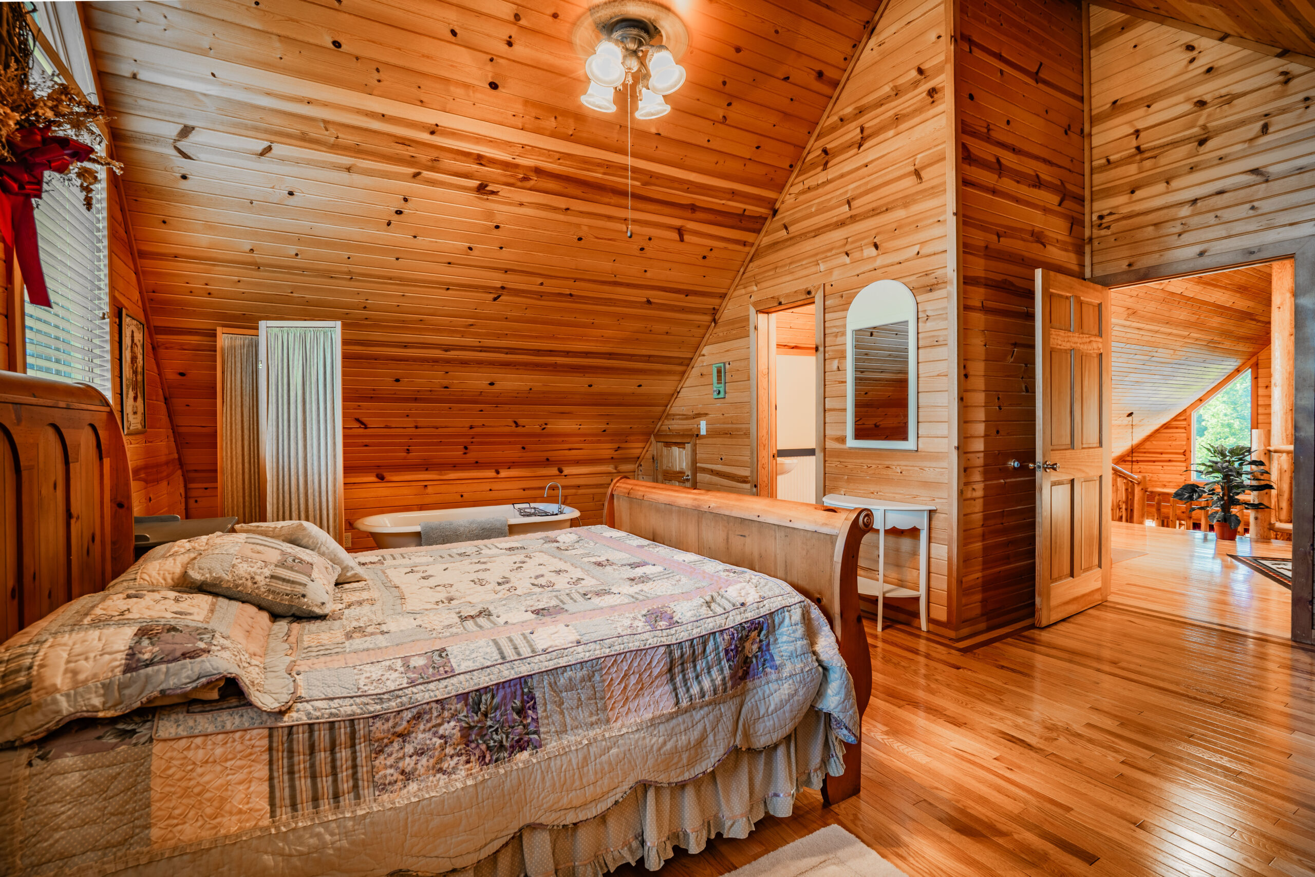 Log Cabin Paradise Near Stockton Lake