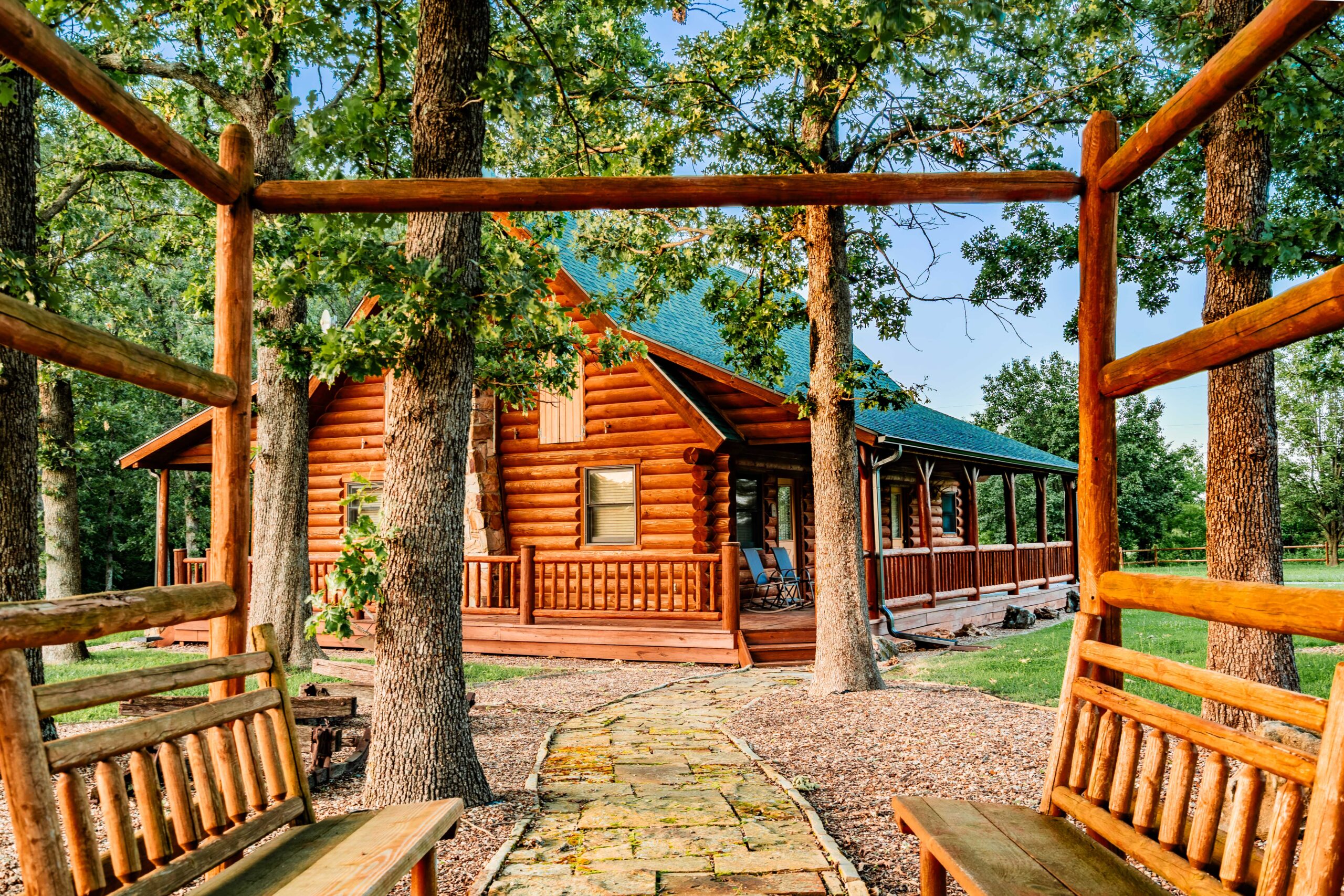 Log Cabin Paradise Near Stockton Lake