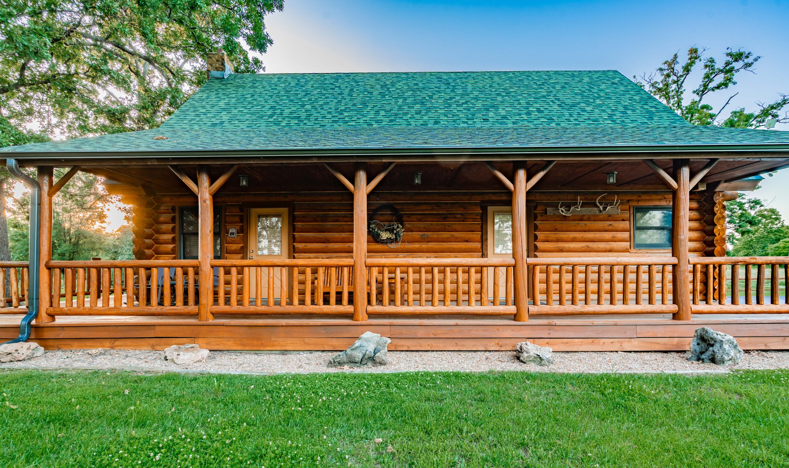 Log Cabin Paradise Near Stockton Lake