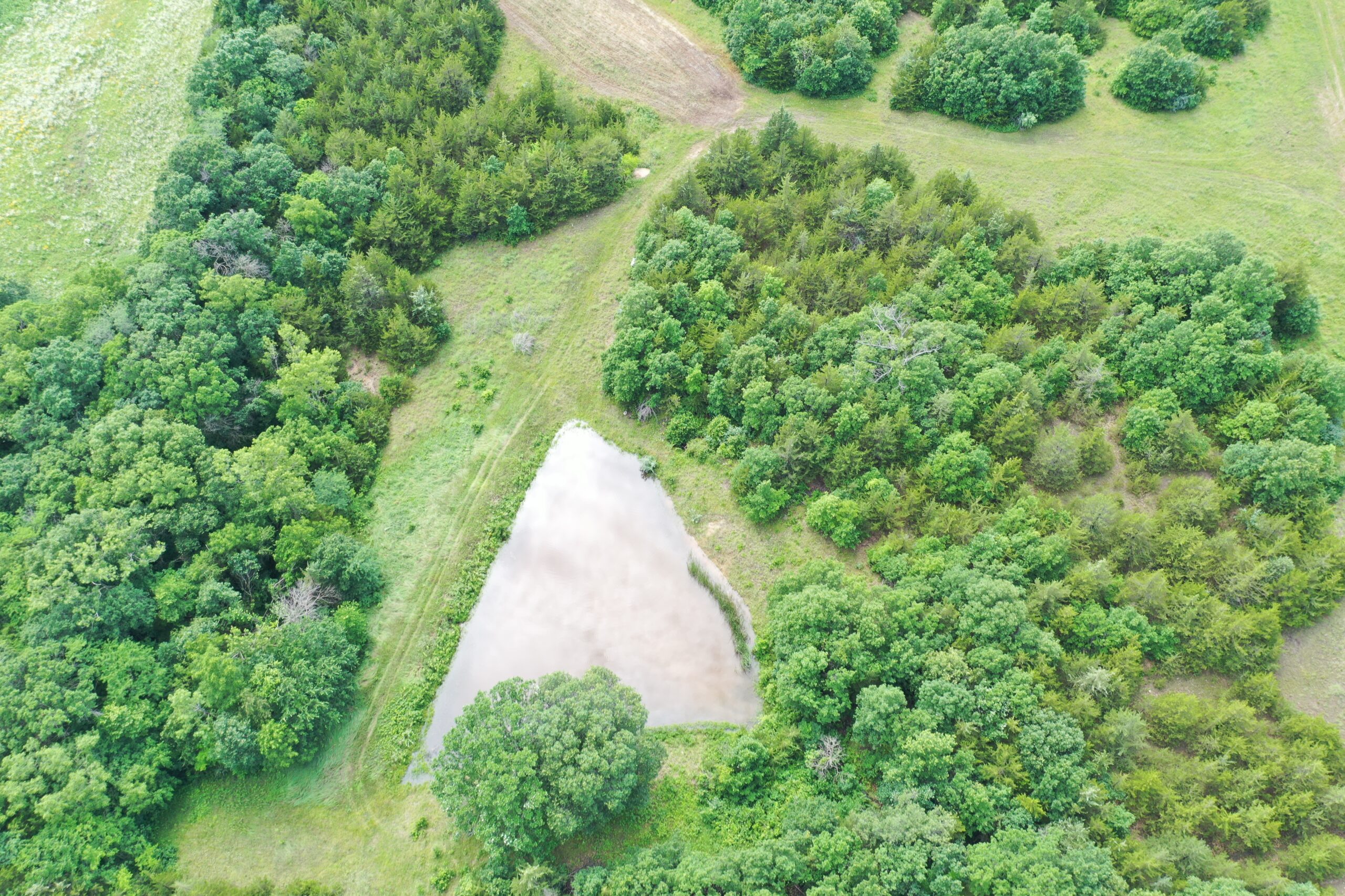 40-Acre Hunting & Fishing Retreat – Northern Mercer County, MO