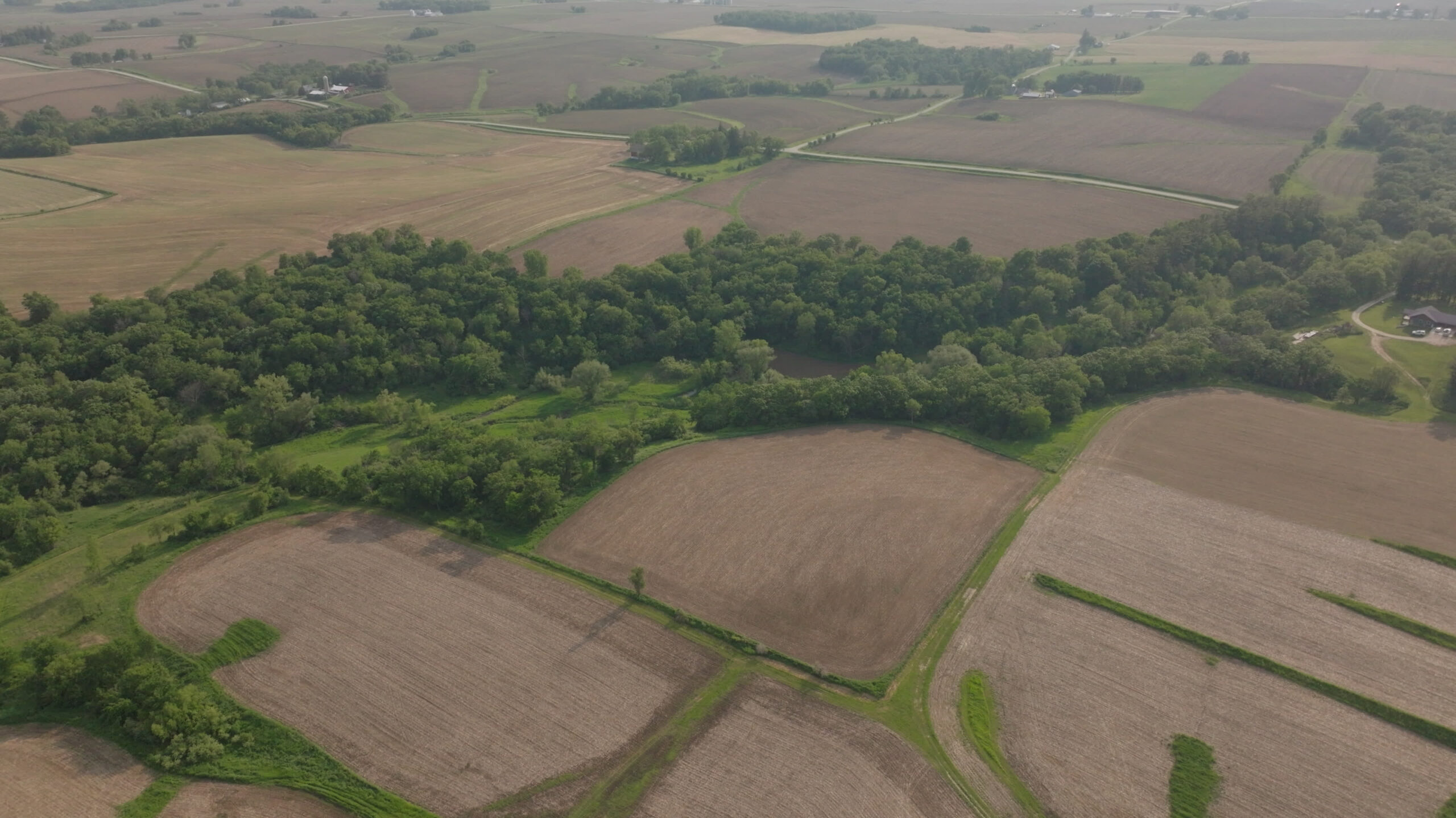 Two Exceptional Tracts Totaling 162 Acres Decorah IA
