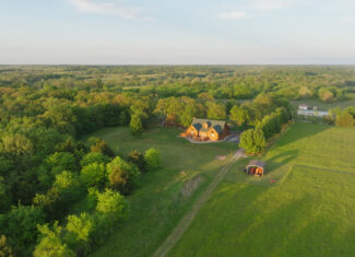 Log Cabin Paradise Near Stockton Lake