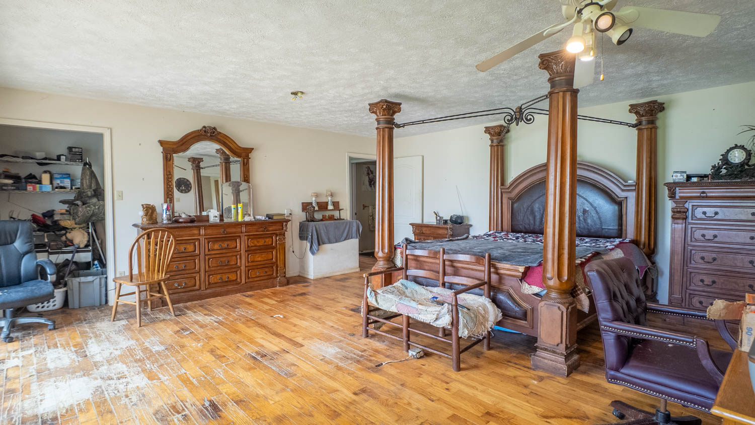 440-Acre Ranch or Hunter’s Retreat – Ultimate Seclusion and Natural Beauty