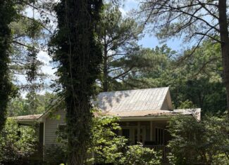 23-AC Country Retreat with Two Homes in Pitt County, NC