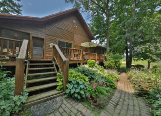 Private 40-Acre Cabin Retreat for Sale in Hillsboro, Wisconsin – Vernon County
