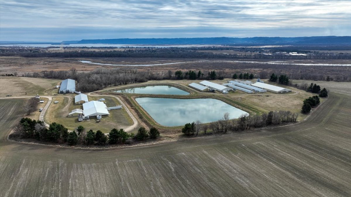 Incredible development opportunity just minutes from Holmen