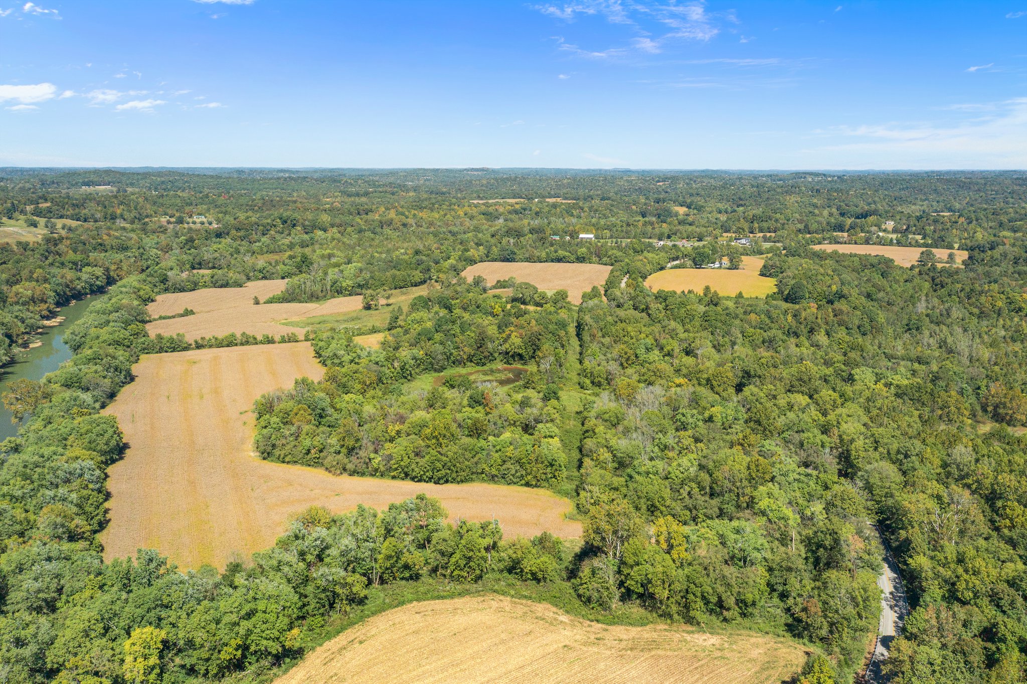 Whitetail and Waterfowl Hunting Property w/ Crop Income in Bowling Green, Kentucky