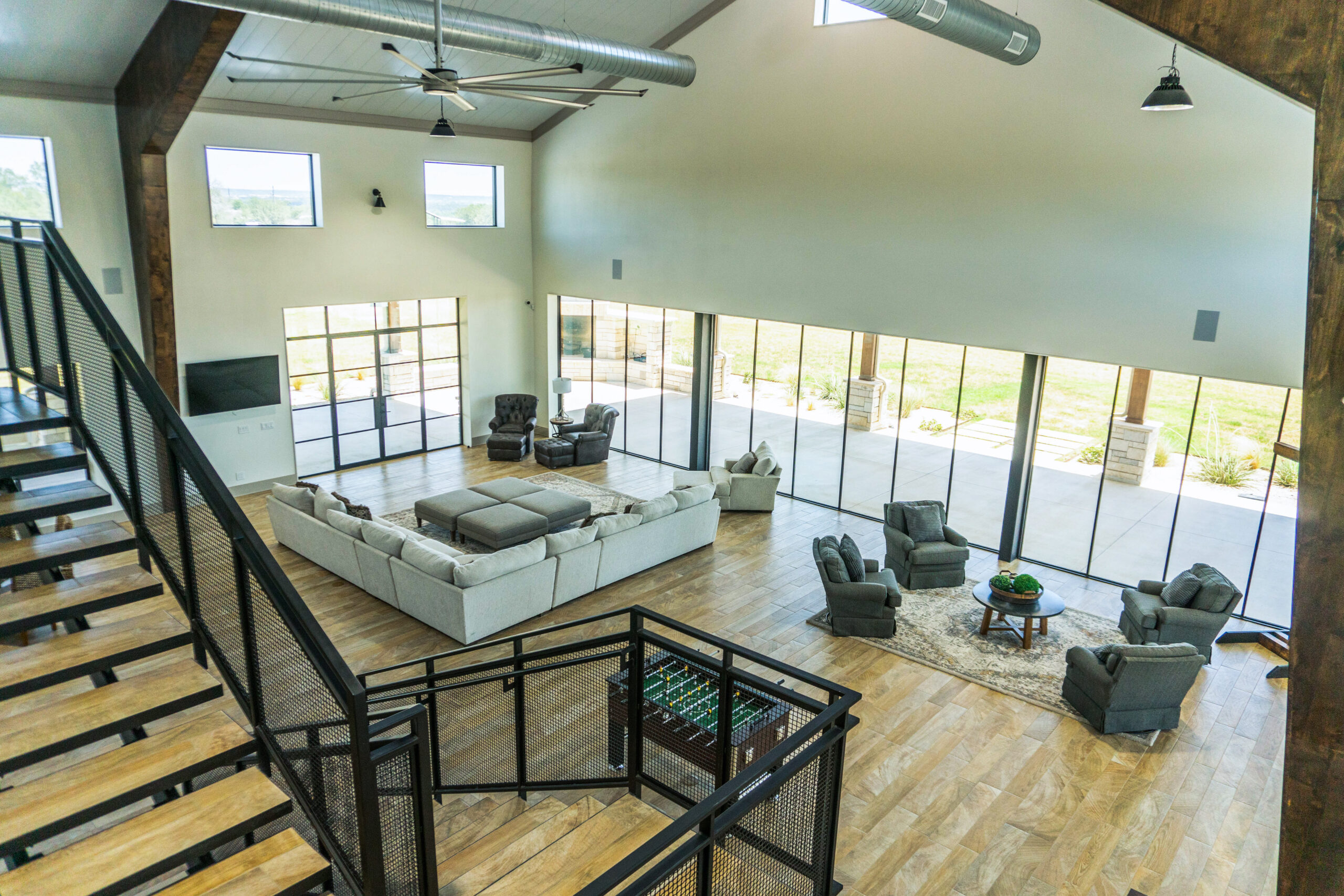 214±-Acre Luxury Texas Hill Country Ranch with 1,600′ Leon River Frontage near Gatesville