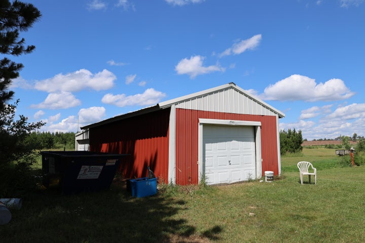 Hunter’s Paradise:  Cabin and Barn on 50 Acres Atlanta MI