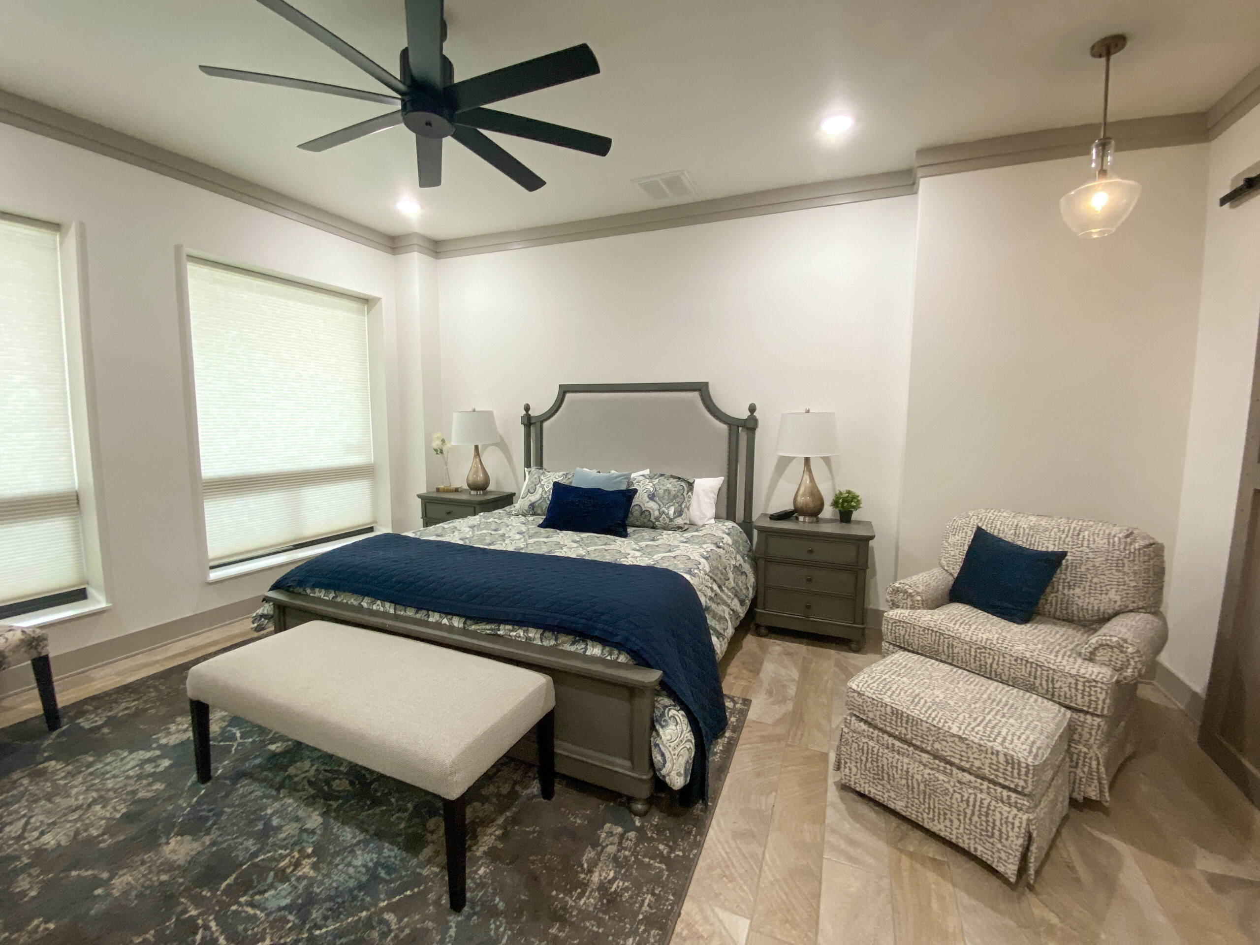 214±-Acre Luxury Texas Hill Country Ranch with 1,600′ Leon River Frontage near Gatesville