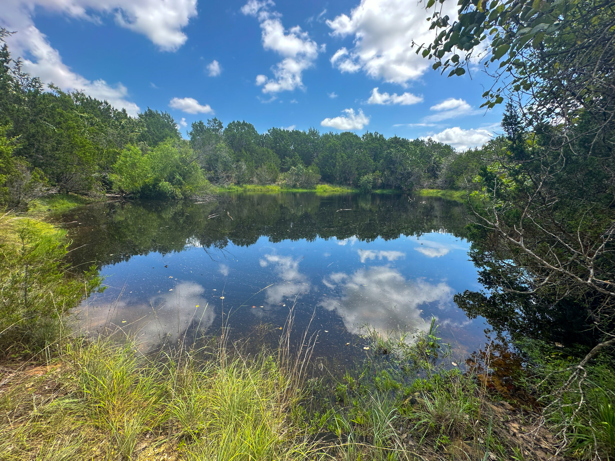 214±-Acre Luxury Texas Hill Country Ranch with 1,600′ Leon River Frontage near Gatesville