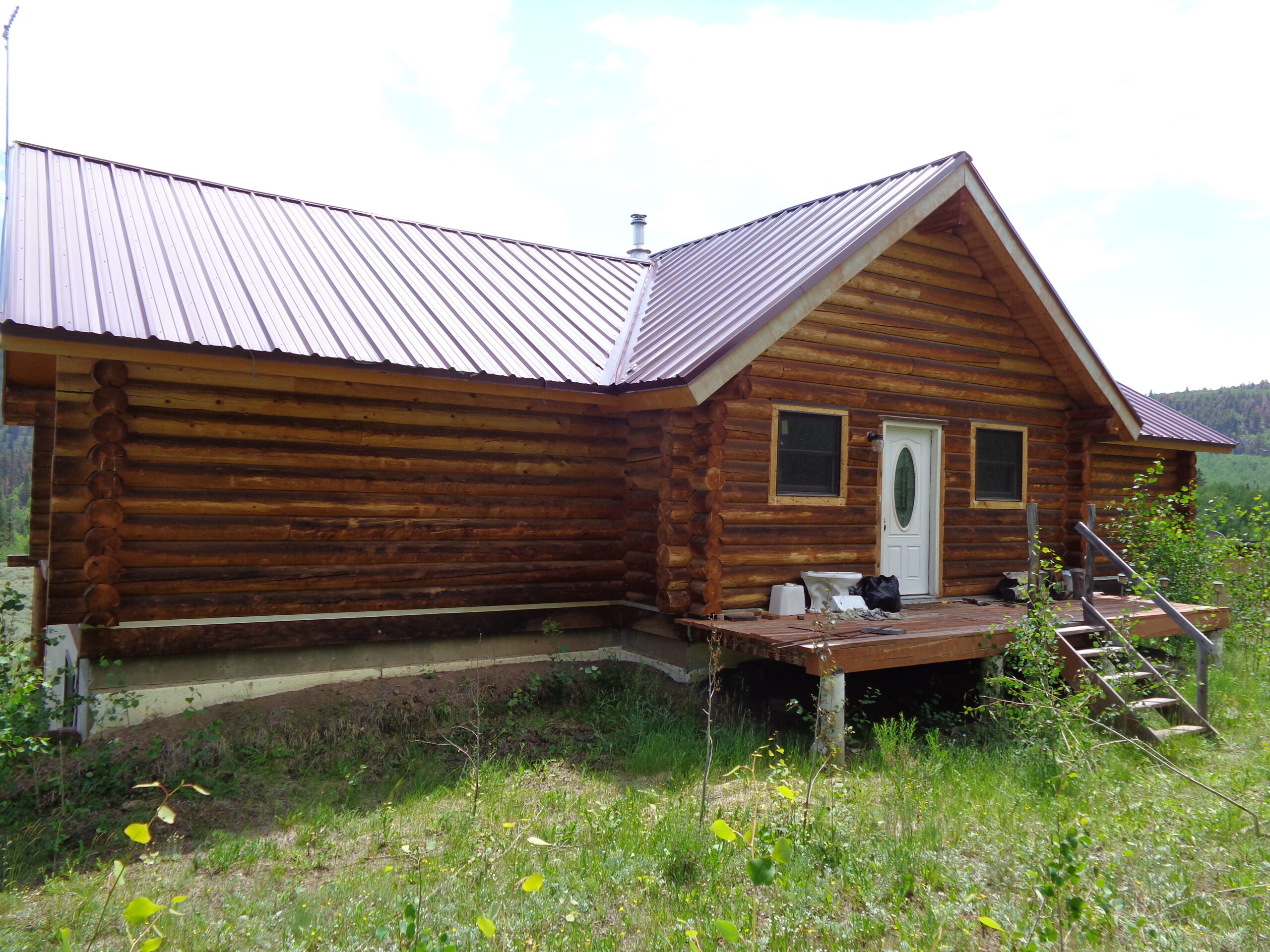 Cabin For Sale on 73 Acres in Colorado in GMU 66