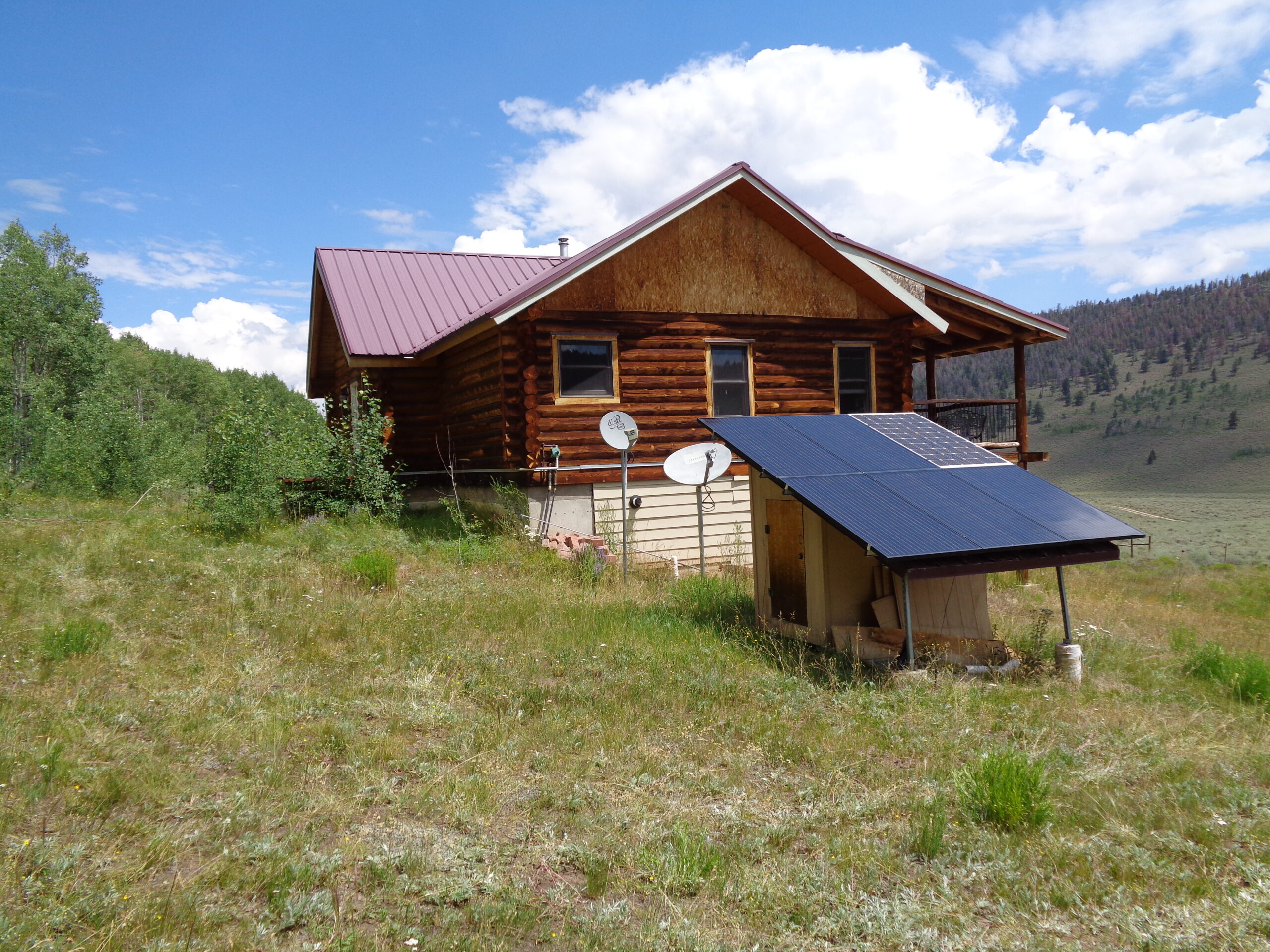 Cabin For Sale on 73 Acres in Colorado in GMU 66