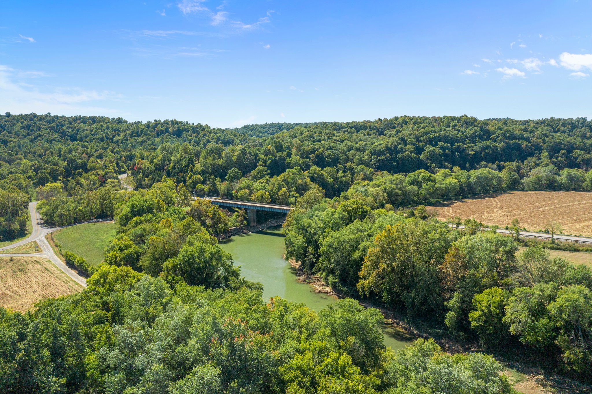 Whitetail and Waterfowl Hunting Property w/ Crop Income in Bowling Green, Kentucky
