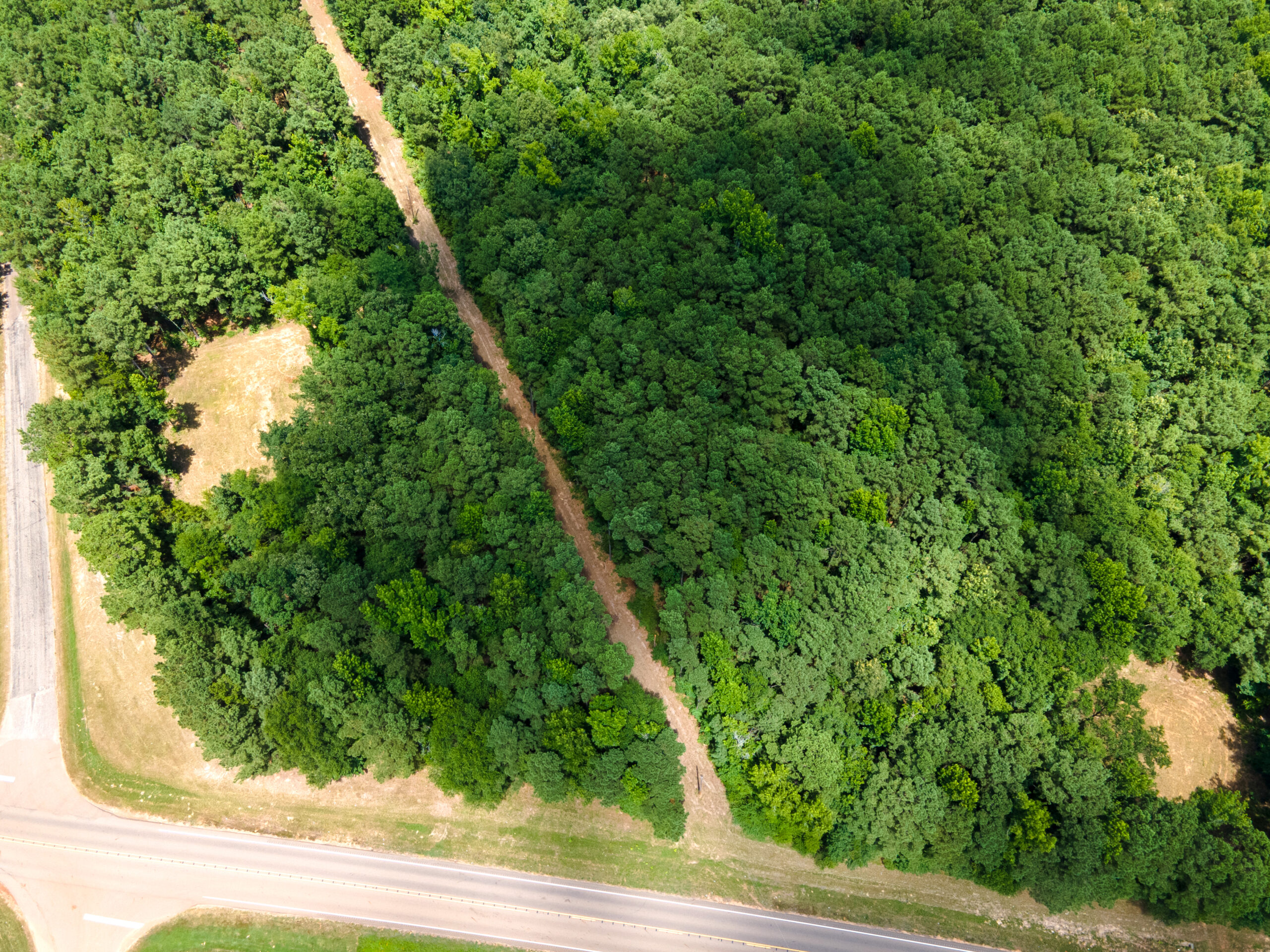 East Texas Land for Sale – ±8.38 Acres for Homesite or Hunting
