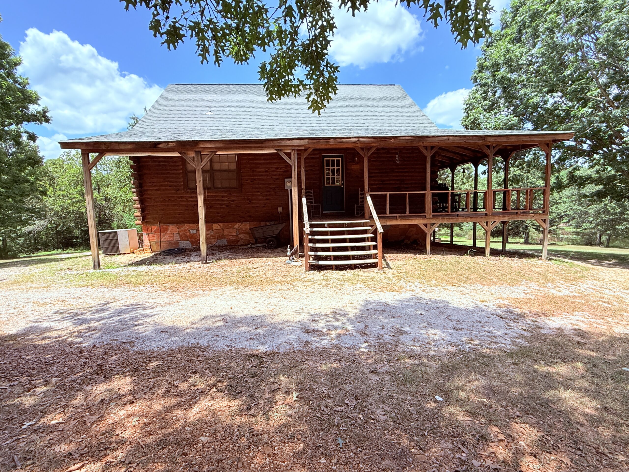 LOG HOME AND ACREAGE FOR SALE IN NORTH CENTRAL ARKANSAS