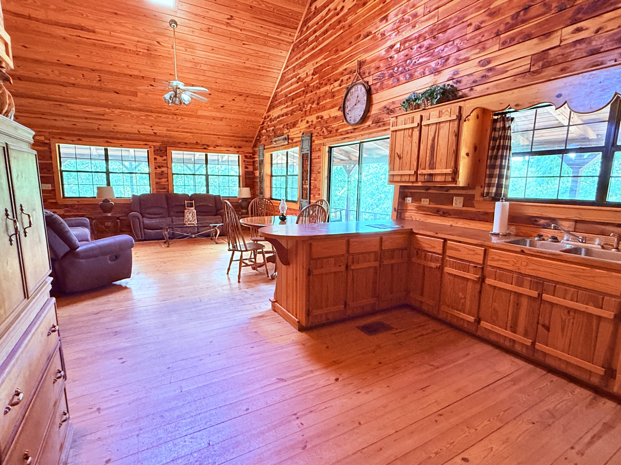 LOG HOME AND ACREAGE FOR SALE IN NORTH CENTRAL ARKANSAS